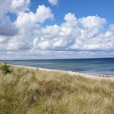 5 Person In Vaeggerlose Bøtø By