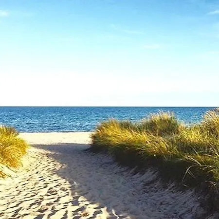 5 Person In Vaeggerlose Vakantiehuis Bøtø By