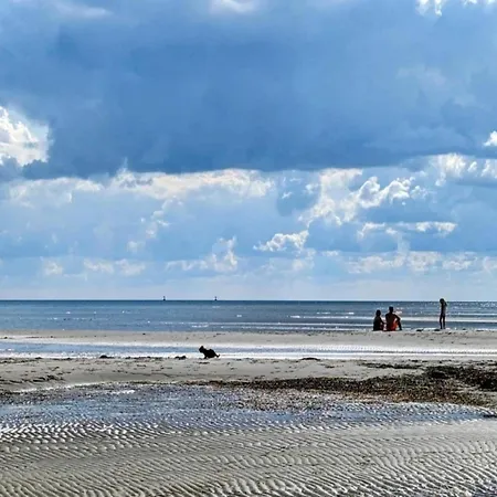 5 Person In Vaeggerlose Vakantiehuis Bøtø By