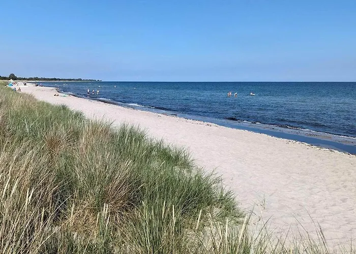 5 Person In Vaeggerlose Semesterbostad Bøtø By