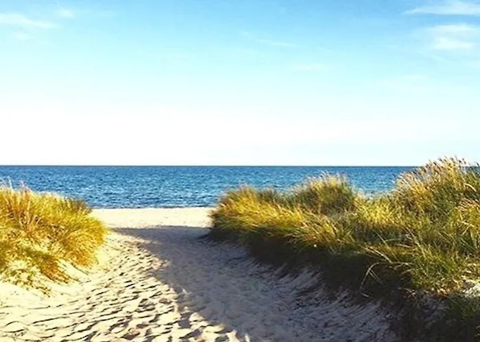 5 Person In Vaeggerlose Сasa de vacaciones Bøtø By