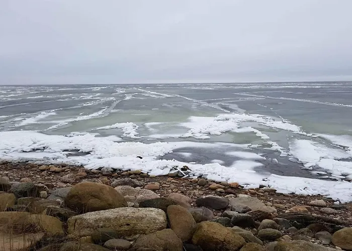 5 Person In Vaeggerlose